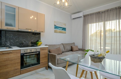 Ammoudia Apartment | Orea Homes