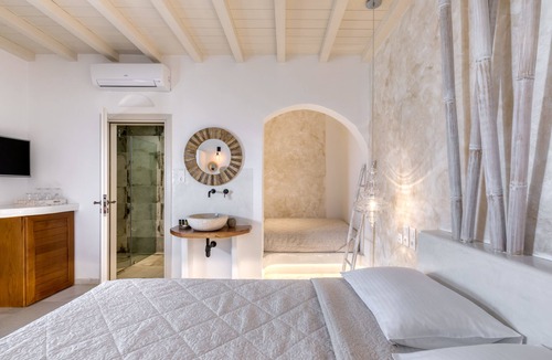 Moutsouna Hotel | Ostria Inn
