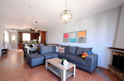 Kavala House | OurHappyPlace maisonette-house