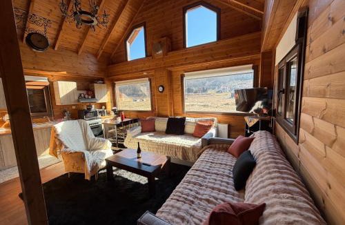 Naousa Ski Chalet | Oxygono wooden house