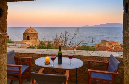 Monemvasia Apartment | Pablito House-Seaview Monemvasia Fortress Dream Suite