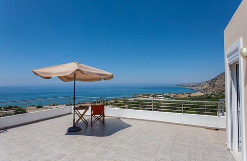 Palaiochora House | Palaochora houses penthhouse
