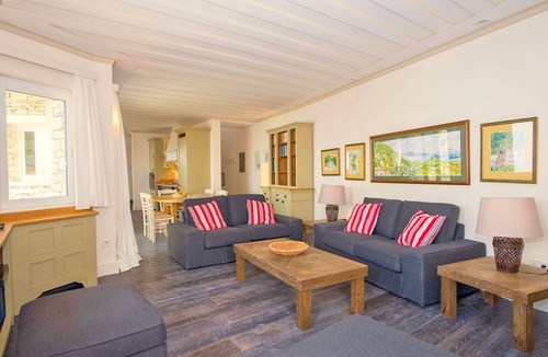 Nisaki Villa | Paleopetres Blanche - pool - sea views - beaches - premium location -