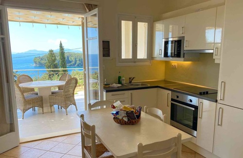 Petaleia House | Paleopetres K-Four - Double Suite - sea views - pool - Kalami -