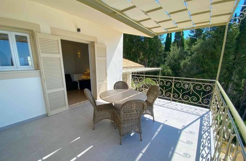 Petaleia House | Paleopetres K-Four - Double Suite - sea views - pool - Kalami -