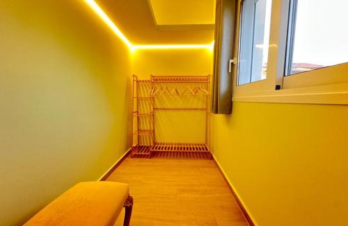 Peristeri Apartment | Paloma Lux Retreat-15' to Central Athens
