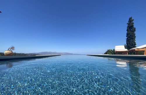 Kontomari Villa | Panoramic luxury with heated infinity pool, sun deck, gym, bbq patio and garden