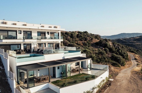 Sithonia House | Panoramic Sea views in Hidden ParadisenAlexandria Seaside villas in Kriaritsi