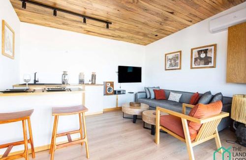 Sidi Bou Said Apartment | Panoramic View : Enjoy a hot swim in Sidibou