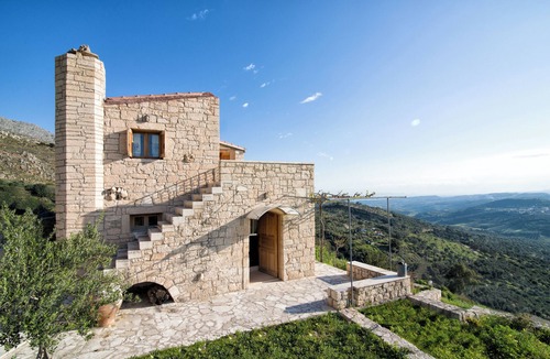 Vlachiana Villa | Panoramic View Villa in OliveGroves