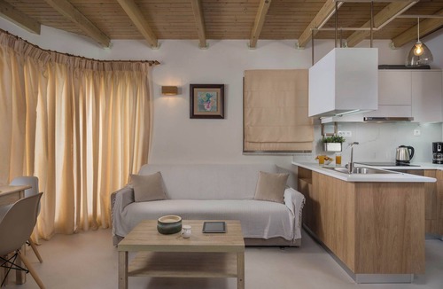 Kato Stalos Villa | Pantanassa Villas -Terpsichore with Sea View