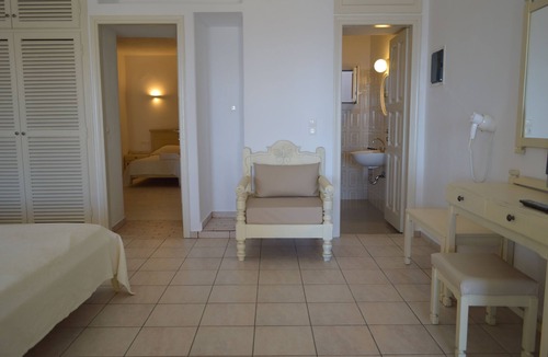 Agios Ioannis House | Panthea Residence