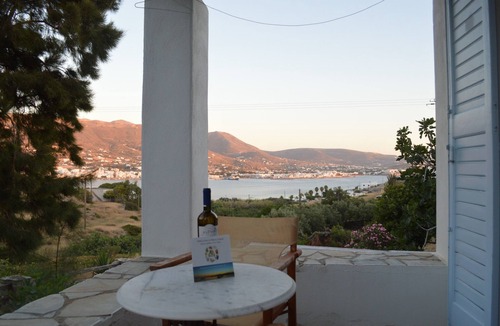 Krotiri Apartment | Paroikia: sea view house