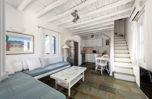 Molos Apartment | Paros 3 bedrooms Maisonette for 6 persons by MPS