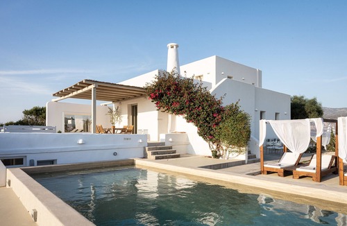 Paros Villa | PAROS HOUSE - A Peaceful Private Villa with Amazing Sea & Sunset View