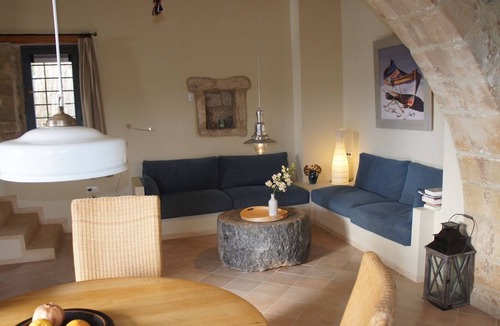 Faistos Villa | Particularly attractive and comfortable house in authentic Greek style with swimming pool