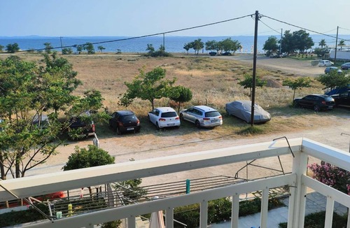 Halkidiki Apartment | Paschalia Haus Liegt in der Grünen Gegend von Psakoudia