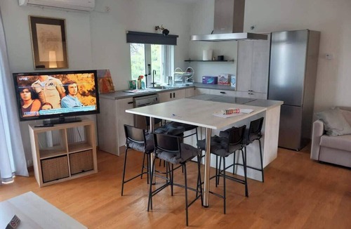 Paiania Apartment | Pavlos Loft & Apartment - Leontari Garden Escape