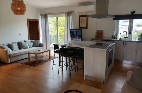 Paiania Apartment | Pavlos Loft - Garden Views & Terrace in Leontari