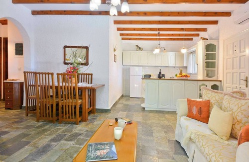 Chalikounas Villa | Pavlos Sofia Villa Chalikounas with Sea View, Garden, Terrace & Wi-Fi