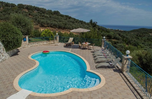 Nea Kydonia Villa | Peaceful and private family villa, big pool, wellness, views of sea and mountain