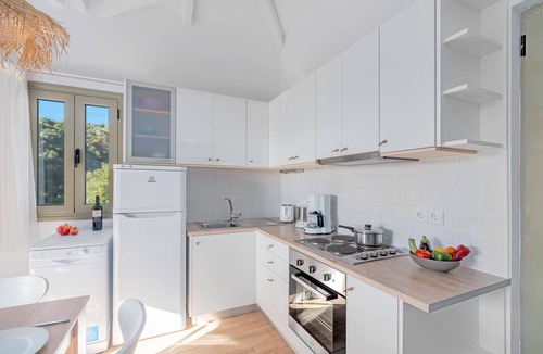 Messinia House | Peaceful villa built with privacy in mind