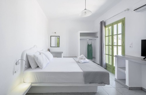 Apollonia House | Pente Elies Milos