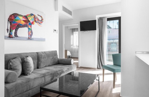Thessaloniki City Centre Apartment | Penthouse Level 8, Nilie Hospitality MGMT