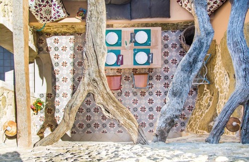 Sitia House | Pera Chorio - Joy: Artist's stone house with countryside views