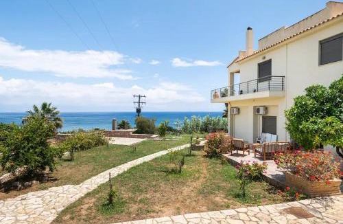 Kompi Apartment | Peroulia Bay View Studio