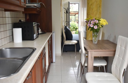 Kalambaka Apartment | Petit House Under The Rocks