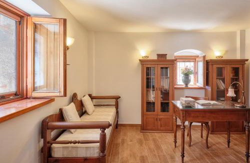 Kardamyli House | Petreas Castle
