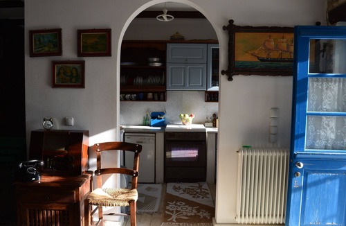 Katokhorion Apartment | Petrino The Old Grocer in beautiful Katohori Village on Lefkada Island