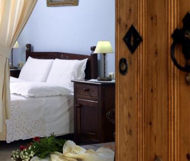 Choudetsi Apartment | Petronikoli Traditional House