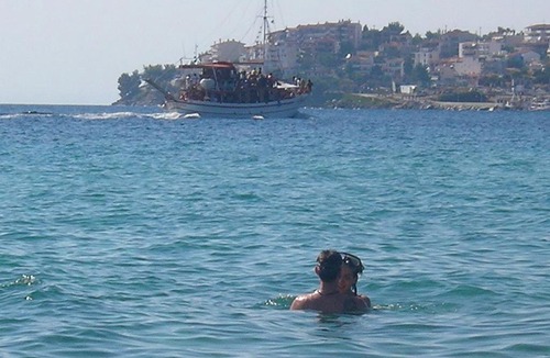 Neos Marmaras House | Petunia Hotel