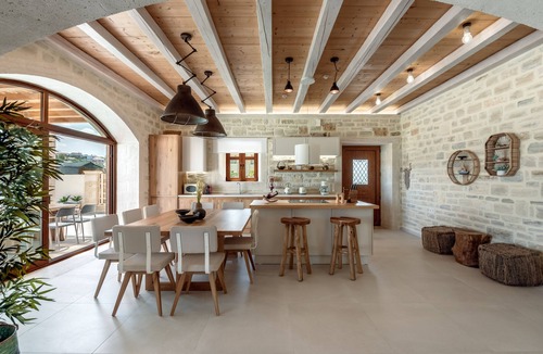 Sfakaki Villa | Pileas Villa, a Supreme Retreat by the Beach