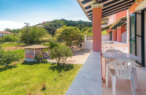 Gardenos Apartment | Pink House Socrates Kerkyra Beachside Studio