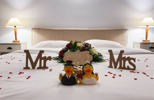 Kini Bed & Breakfast | Pino di Loto Boutique Bed & Breakfast