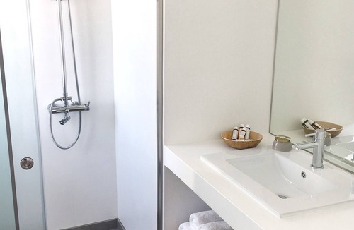 Kini Bed & Breakfast | Pino di Loto Boutique Bed & Breakfast