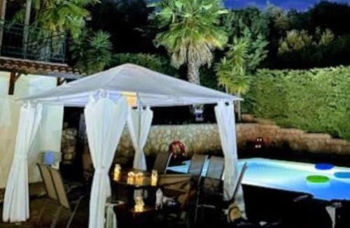 Paralia Porovitsis Villa | Platanos Estate
