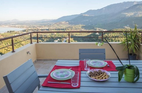 Exopoli House | Plum Tree - Exceptional view with pool access