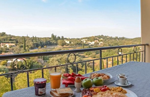 Agios Ioannis House | Pool Daze Holiday Home