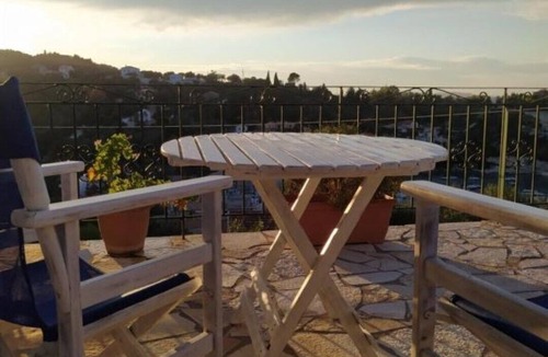 Longos House | Poppy Apartment II (1-bedroom apartment)