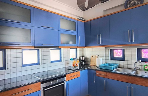 Porto Rafti House | Port Apartment at Porto Rafti -Attiki Greece sleeping 8 for min 5 days stay