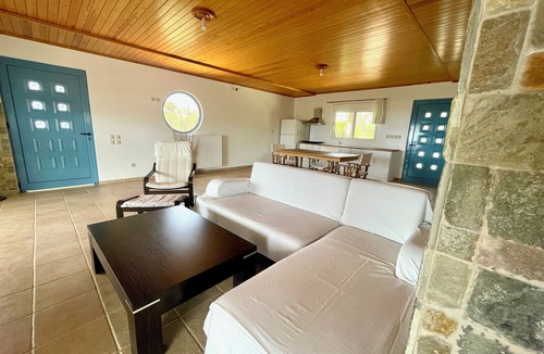 Kilada House | Porto Heli Panoramic Seaside Home.nEnjoy the sunsets & spacious areas!