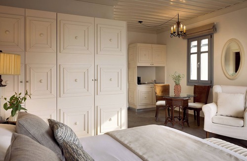 Korissia Hotel | Porto Kea Suites