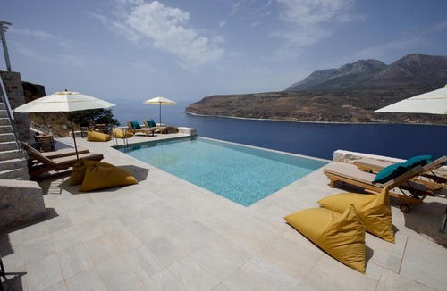 Limeni House | POSEIDON-APEA Villas