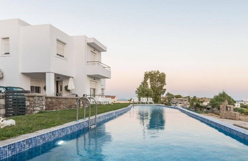 Gennadi House | Posh Holiday Home in Gennadi with Shared Swimming Pool