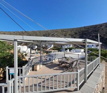 Herronisos House | Poudas House