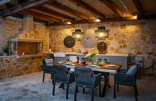 Ieromonachos Villa | Prenari I Villa - Three Bedroom Villa, Sleeps 5